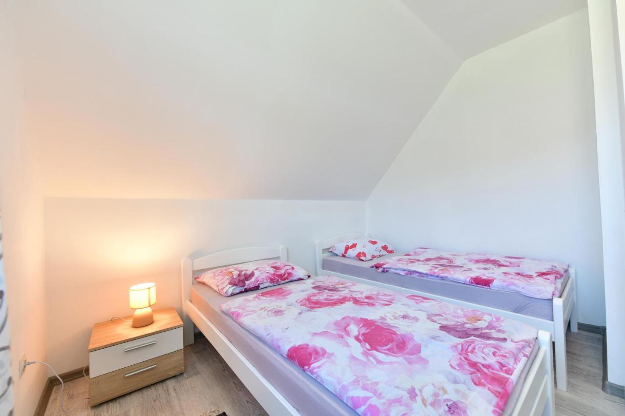 Kuca Za Odmor Roby Apartment Saborsko Exterior photo