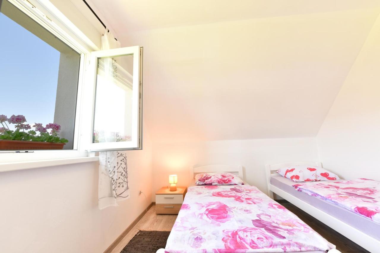 Kuca Za Odmor Roby Apartment Saborsko Exterior photo